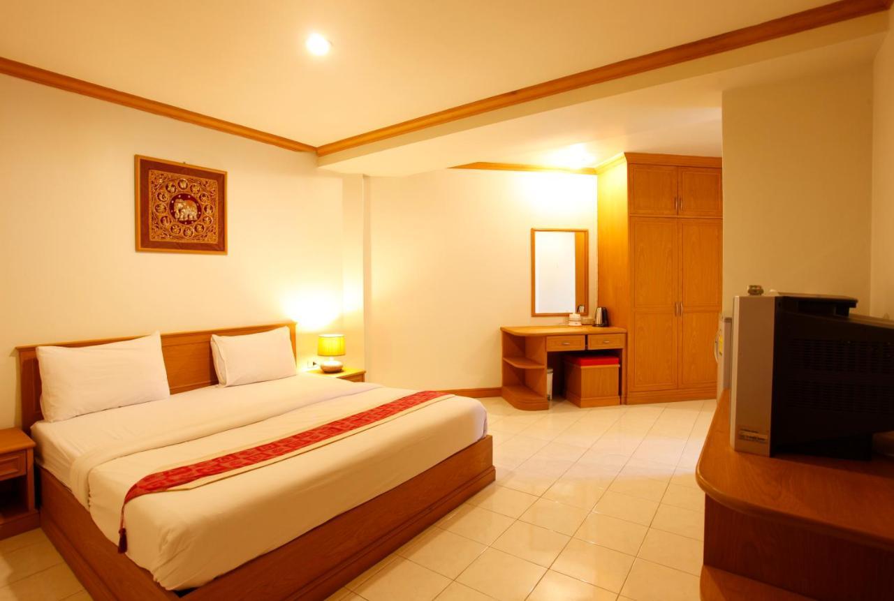Casa Jip Guesthouse Patong Dış mekan fotoğraf