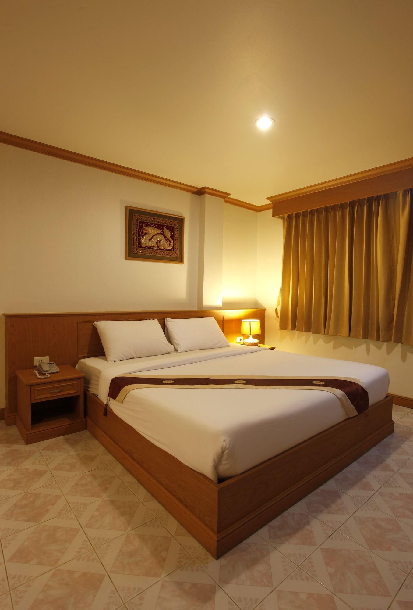 Casa Jip Guesthouse Patong Dış mekan fotoğraf