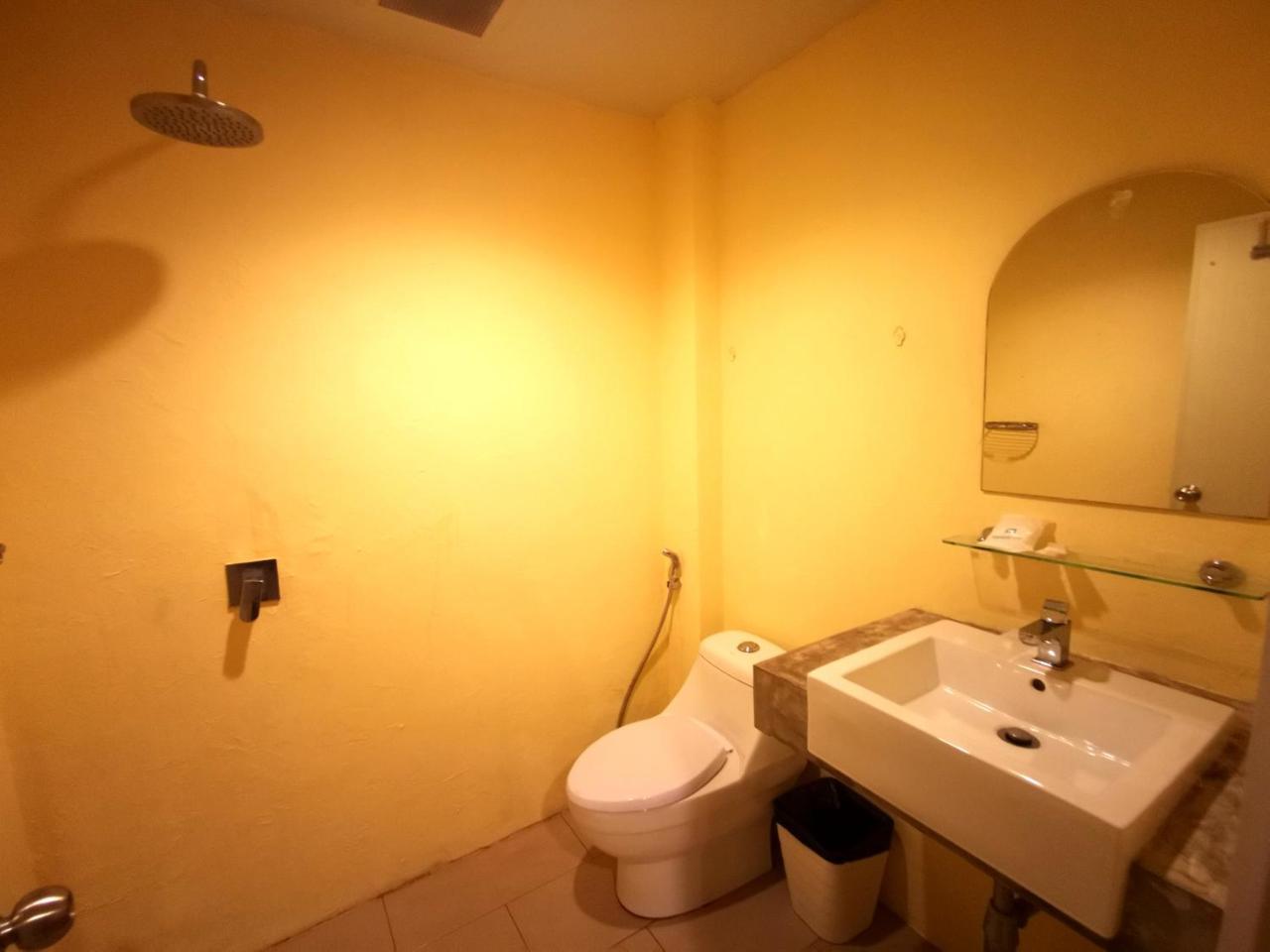 Casa Jip Guesthouse Patong Dış mekan fotoğraf